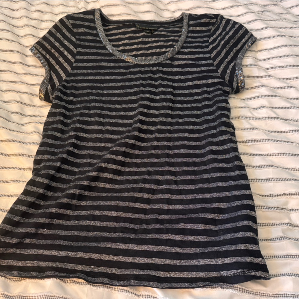 Buffalo David Bitton Black and Gray Cap Sleeve Tee Sequin Neckline